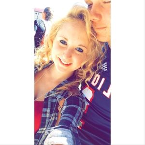 Meet your Posher, Dustin